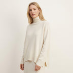 Women’s Cashmere Turtleneck Sweater – Premium Knitwear Cream
